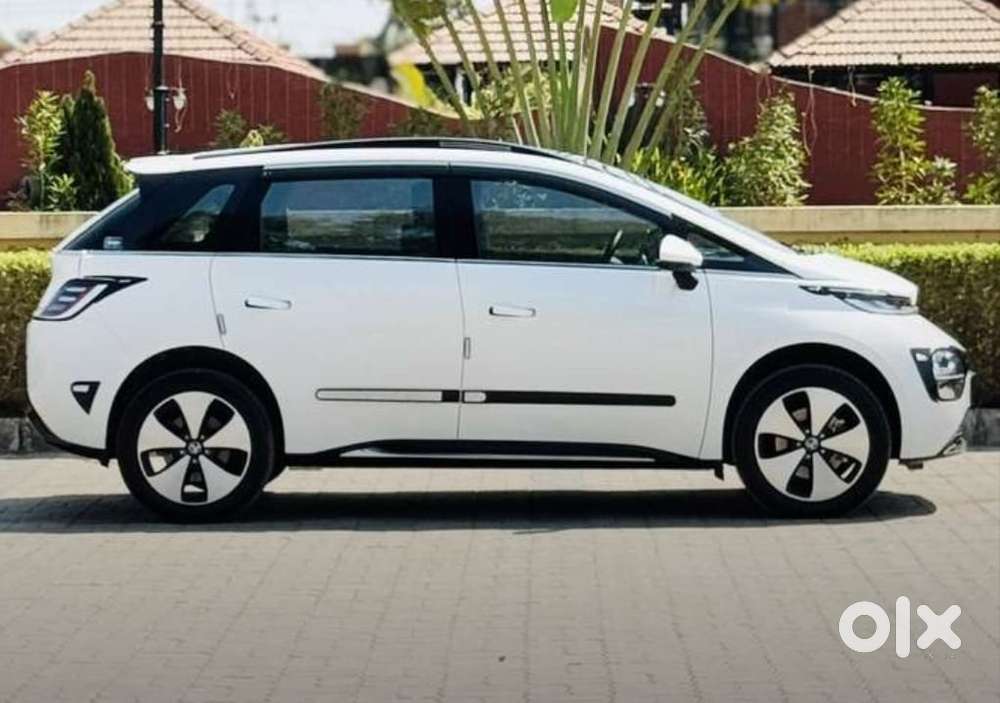 Mg Windsor Ev Essence, 2024, Electric