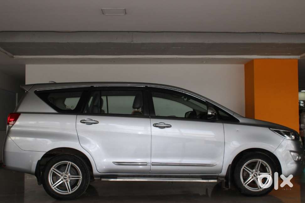 Toyota Innova Crysta 2.8 Gx At, 2016, Diesel