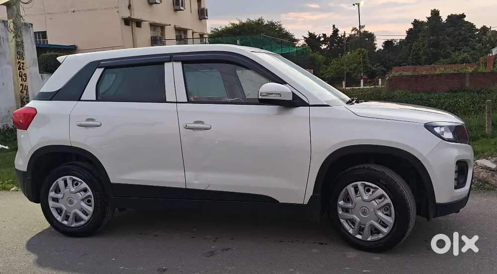 Maruti Brezza Lxi 2022