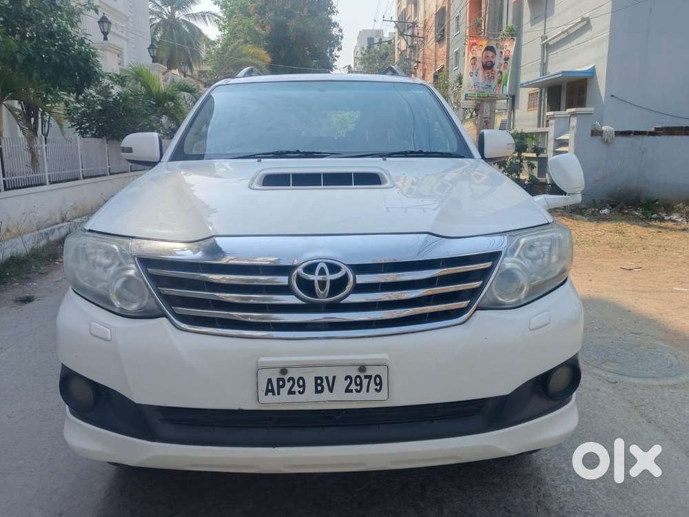 Toyota Fortuner 3.0 4x2 Automatic, 2013, Diesel