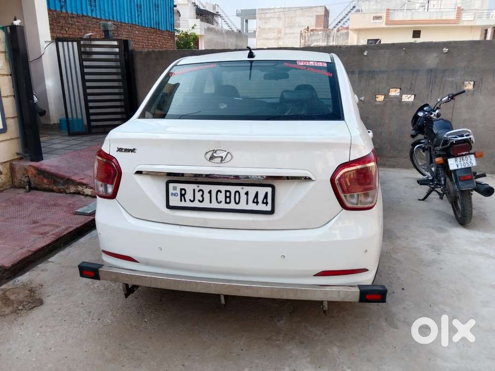 Hyundai Xcent 2016 Diesel 120000 Km Driven