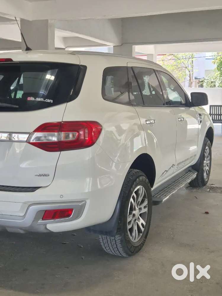 Ford Endeavour 2016 Diesel 212000 Km Driven Showroom Record