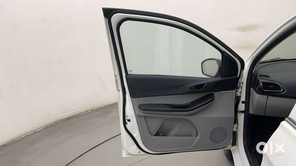 Tata Tiago 1.2 Revotron Xt Cng, 2022, Cng & Hybrids