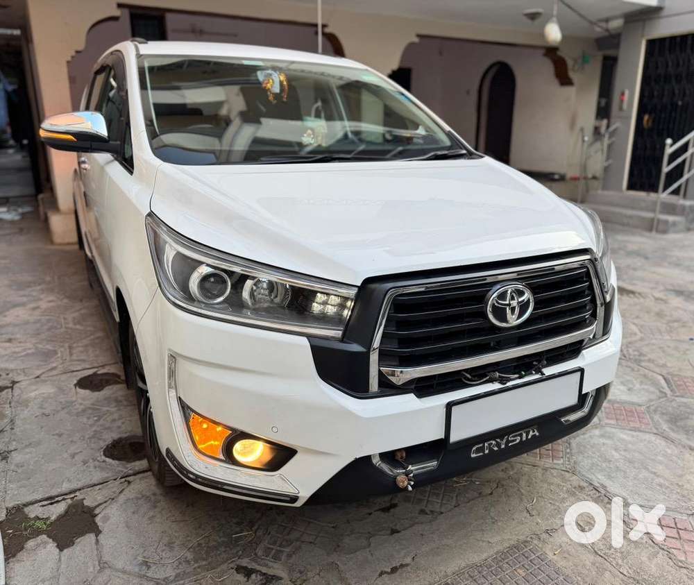 Toyota Innova Crysta 2024 Diesel 30000 Km Driven