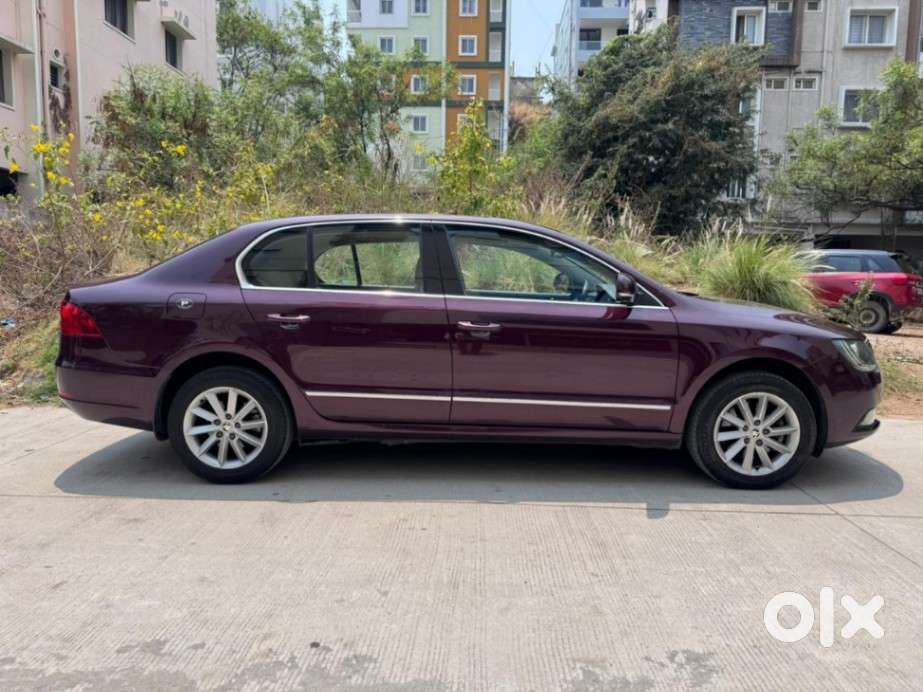 Skoda Superb 1.8 Elegance Tsi At, 2015, Petrol