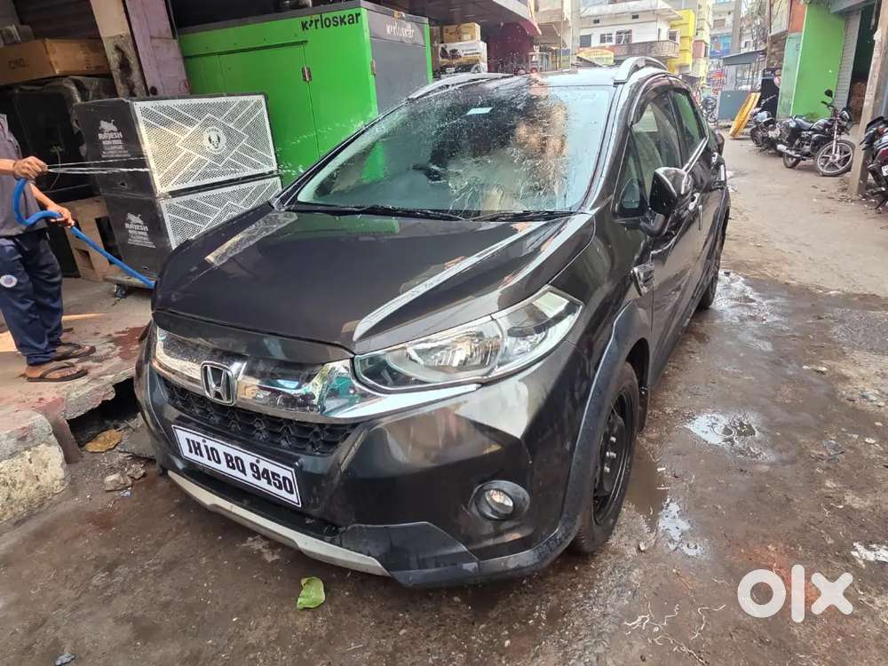 Honda Wr V With Sunroof And 1 Stepney