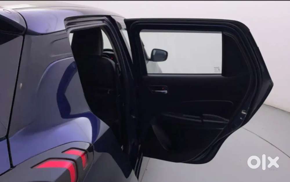 Maruti Suzuki Swift 2022 Petrol 36700 Km Driven Automatic