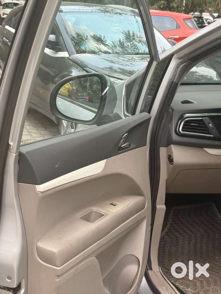 Marazzo M6 8 Seater Diesel