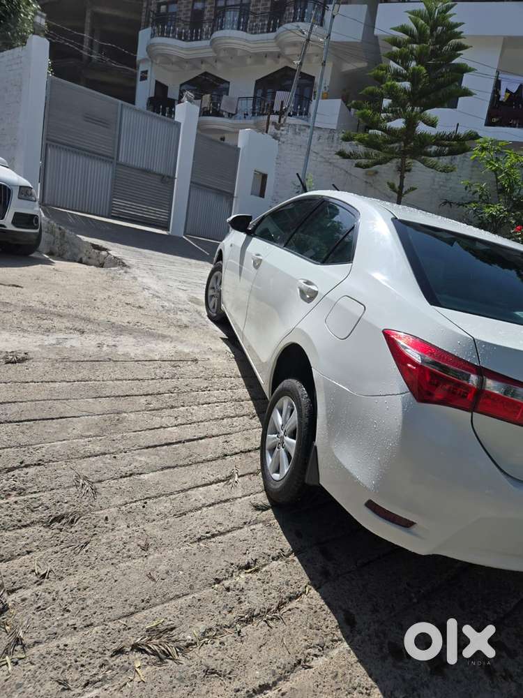 Toyota Corolla Altis 2016 Petrol Well Maintained