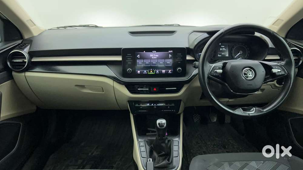 Skoda Slavia Ambition 1.0l Tsi Mt, 2023, Petrol