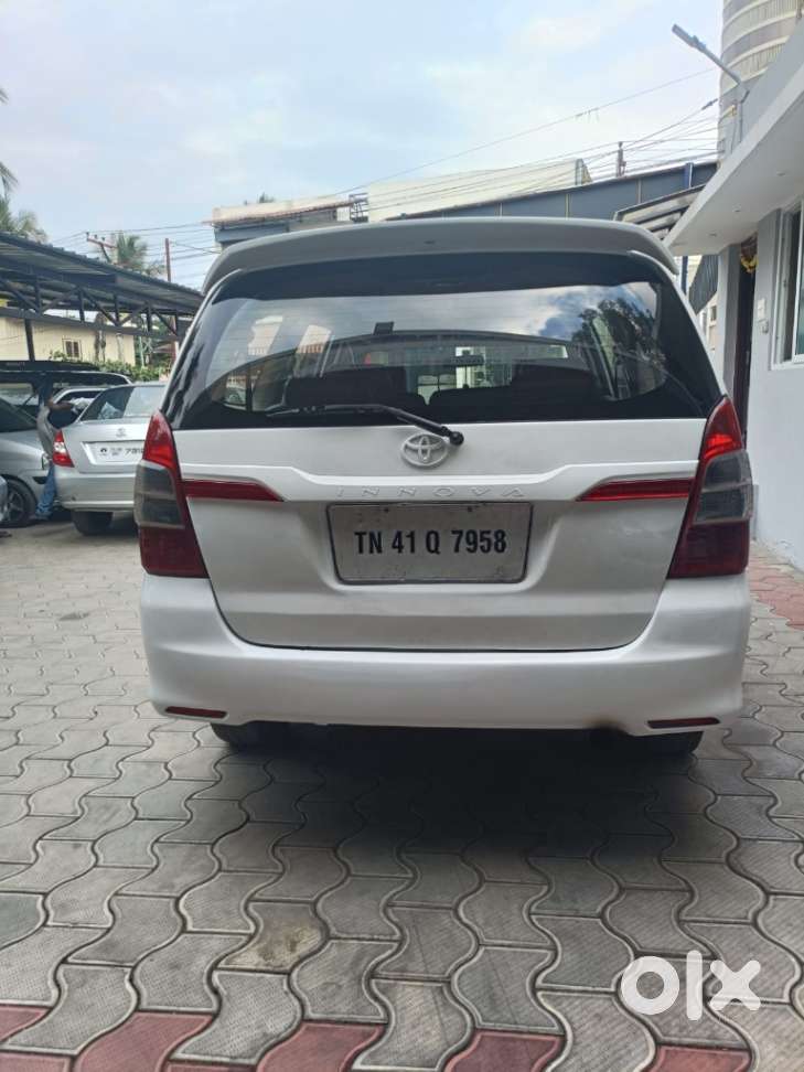 Toyota Innova 2.5 G (diesel) 7 Seater Bs Iv, 2006, Diesel