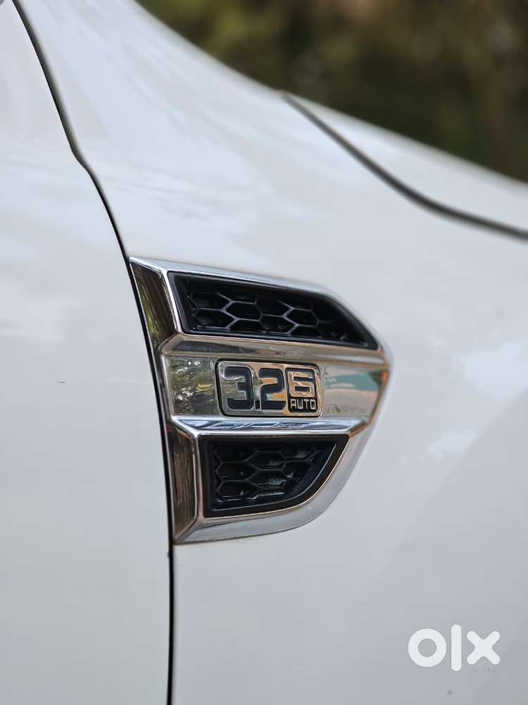 Ford Endeavour 3.2 Titanium 4x4 At, 2017, Diesel