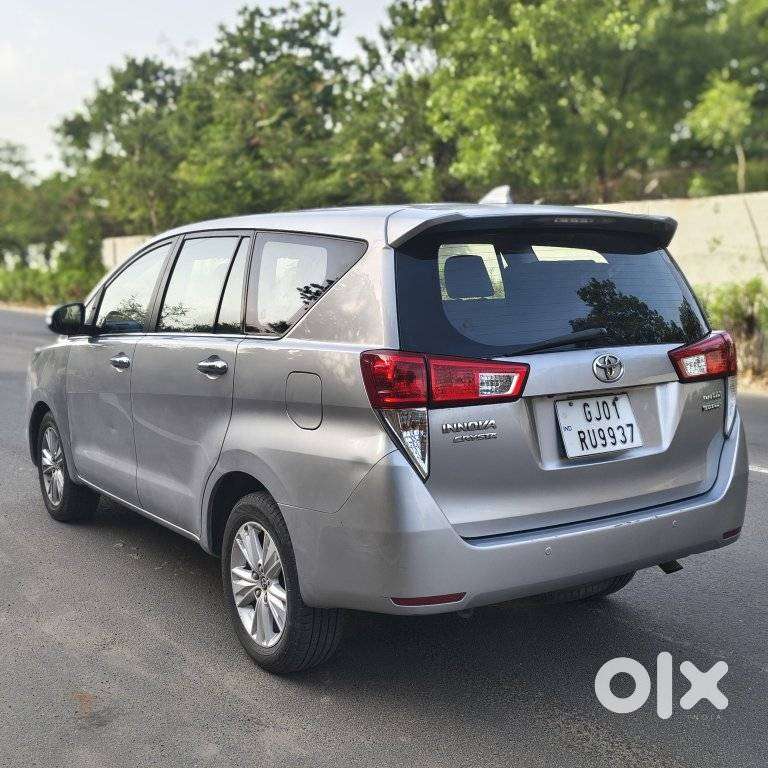 Toyota Innova Crysta 2.8z Automatic, 2016, Diesel