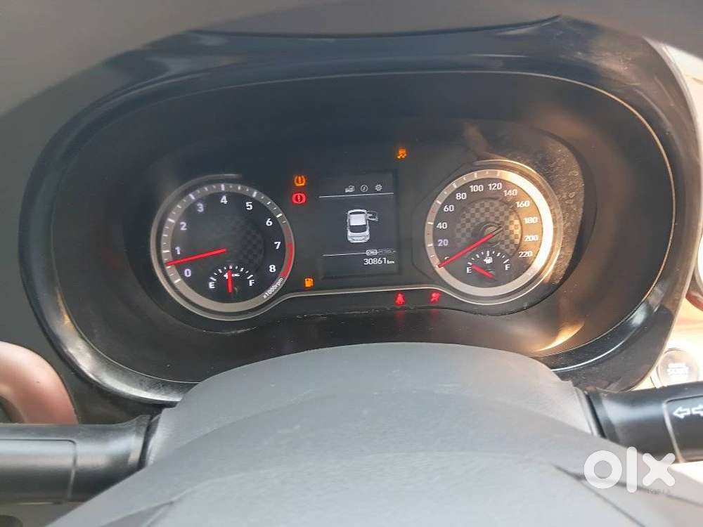 Hyundai Aura 1.2 Sx Cng, 2024, Cng & Hybrids