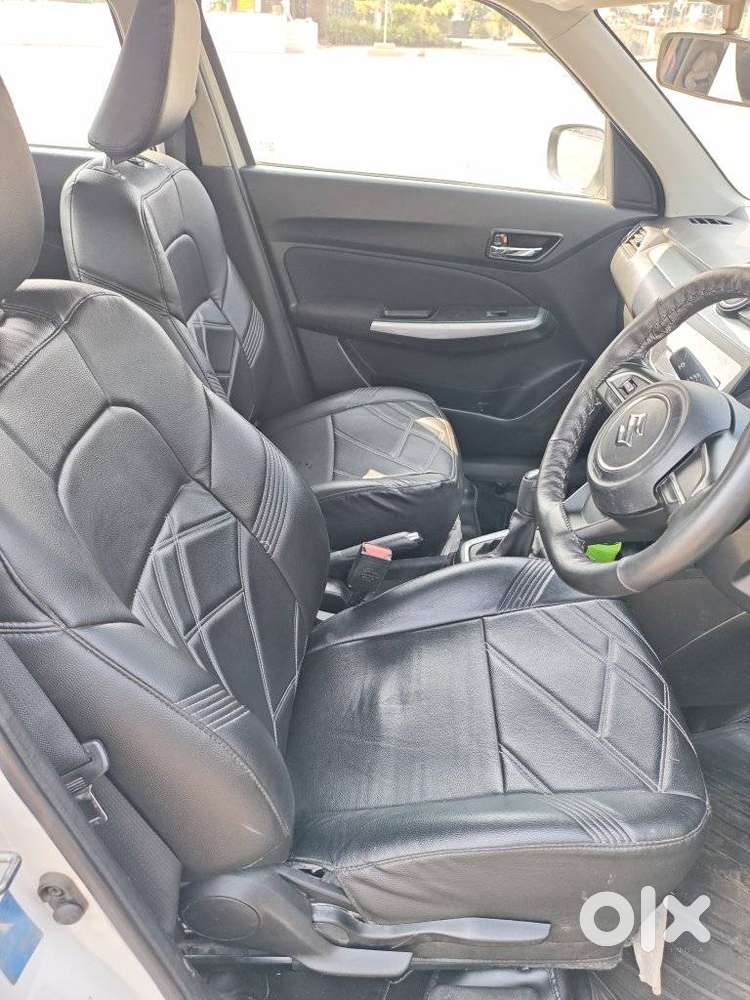 Maruti Suzuki Swift Vxi + Manual, 2022, Petrol