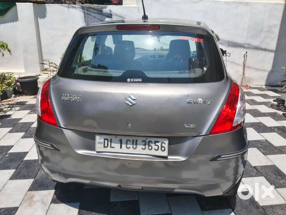 Maruti Suzuki Swift Lxi, 2015, Petrol