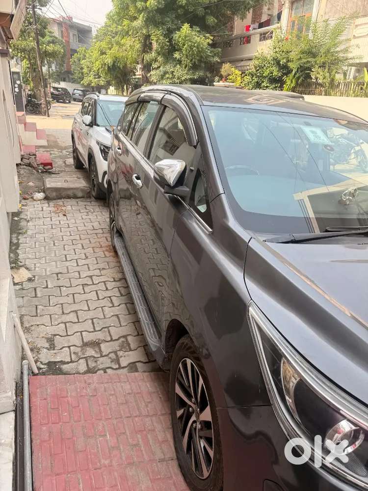 Toyota Innova Crysta 2.4 Z Automatic