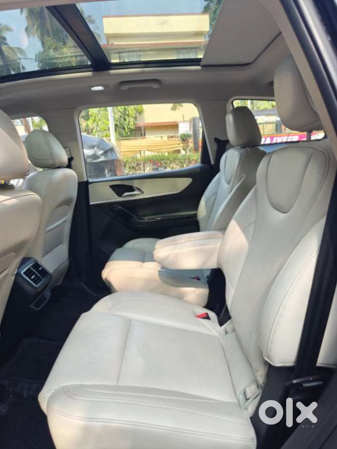Mahindra Xuv700 Ax7l 6 Str At, 2024, Diesel
