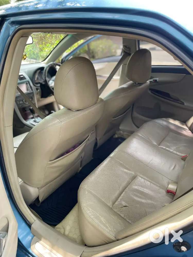 Toyota Corolla Altis 2011 Petrol Well Maintained