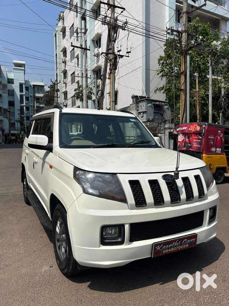 Mahindra Tuv 300 T10, 2018, Diesel