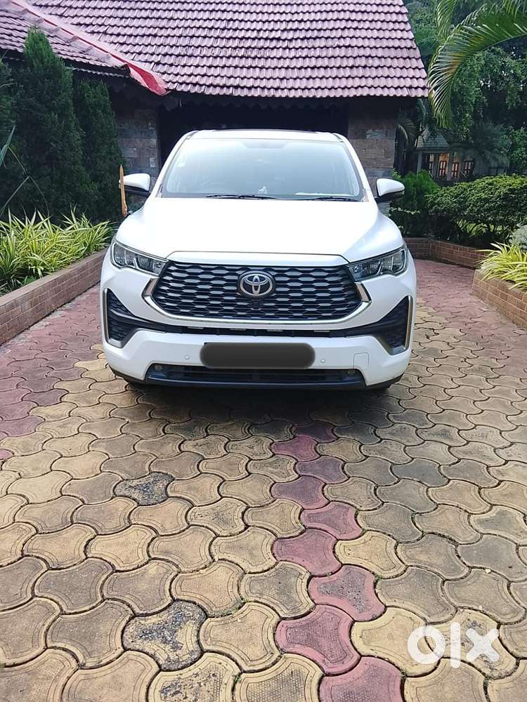 Toyota Innova Hycross 2.0 Zx Hybrid 7 Str, 2024, Petrol
