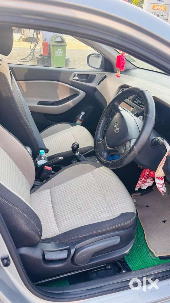 Hyundai I20 Asta (o) 1.2 Mt, 2019, Petrol