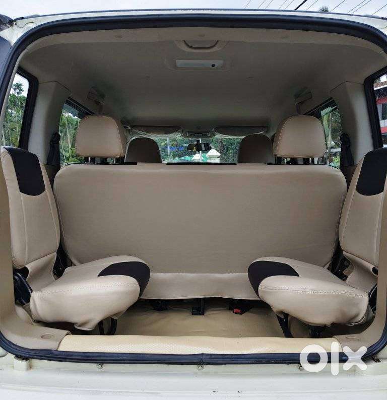 Mahindra Tuv 300 Mhawk100 T8 Amt, 2017, Diesel