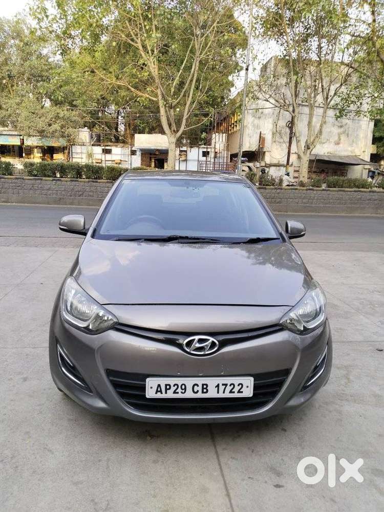 Hyundai I20 Sportz 1.2 Bs-iv, 2013, Petrol