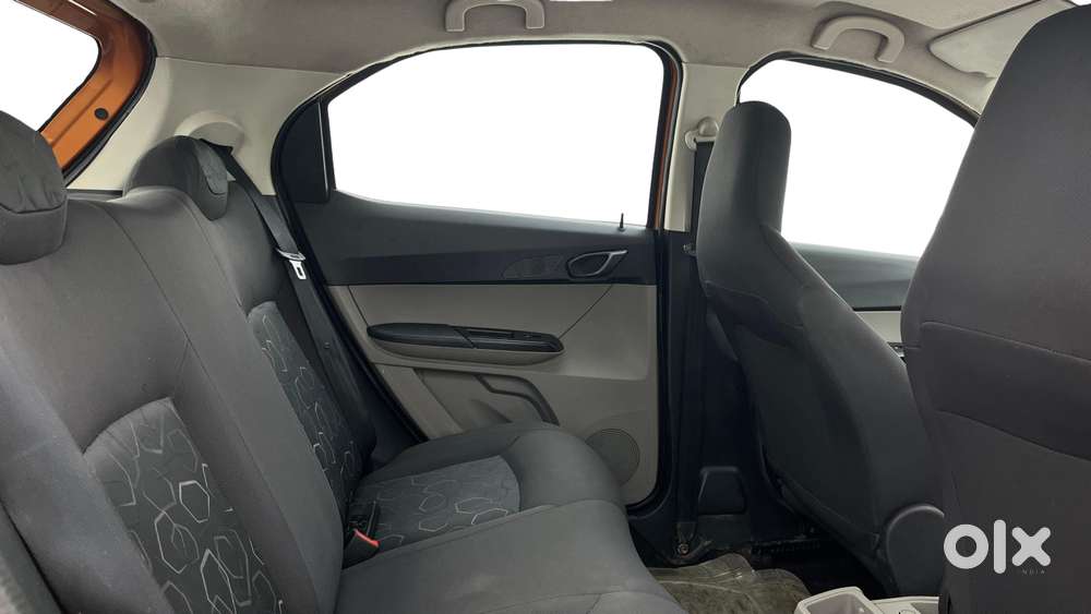 Tata Tiago 1.2 Revotron Xt, 2017, Petrol