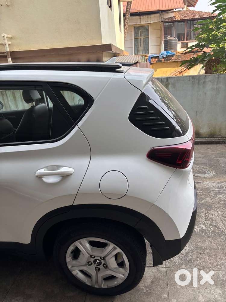 Kia Sonet Petrol 22209 Km Driven