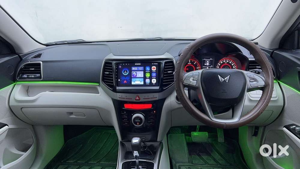Mahindra Xuv300 W8 (o) 1.5 Diesel Amt, 2023, Diesel