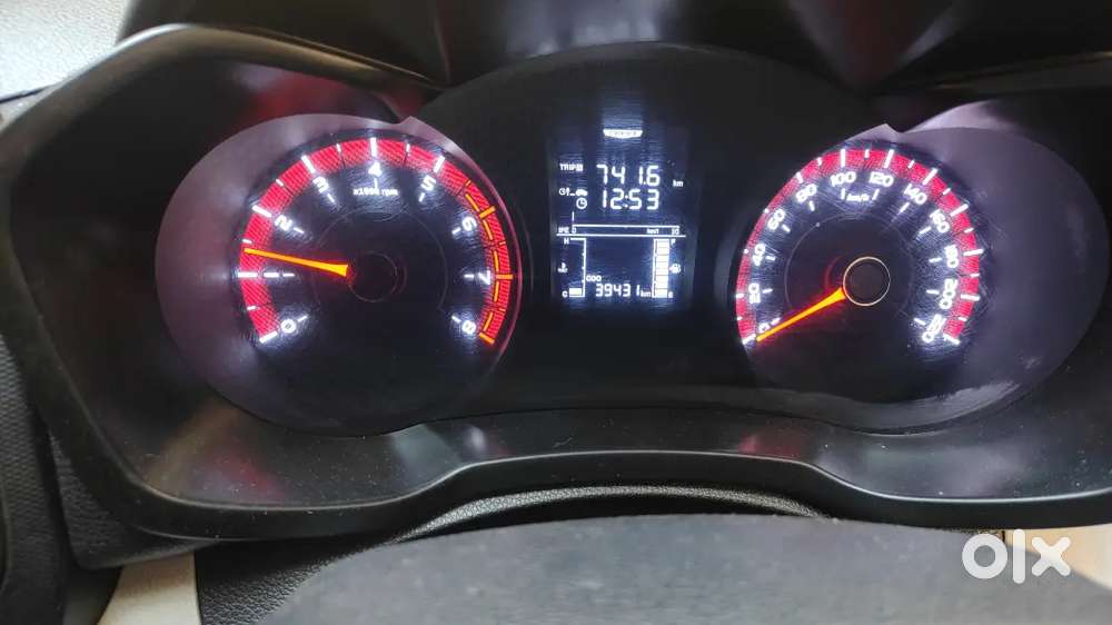 Mahindra Xuv300 W2 2023 Petrol Manual
