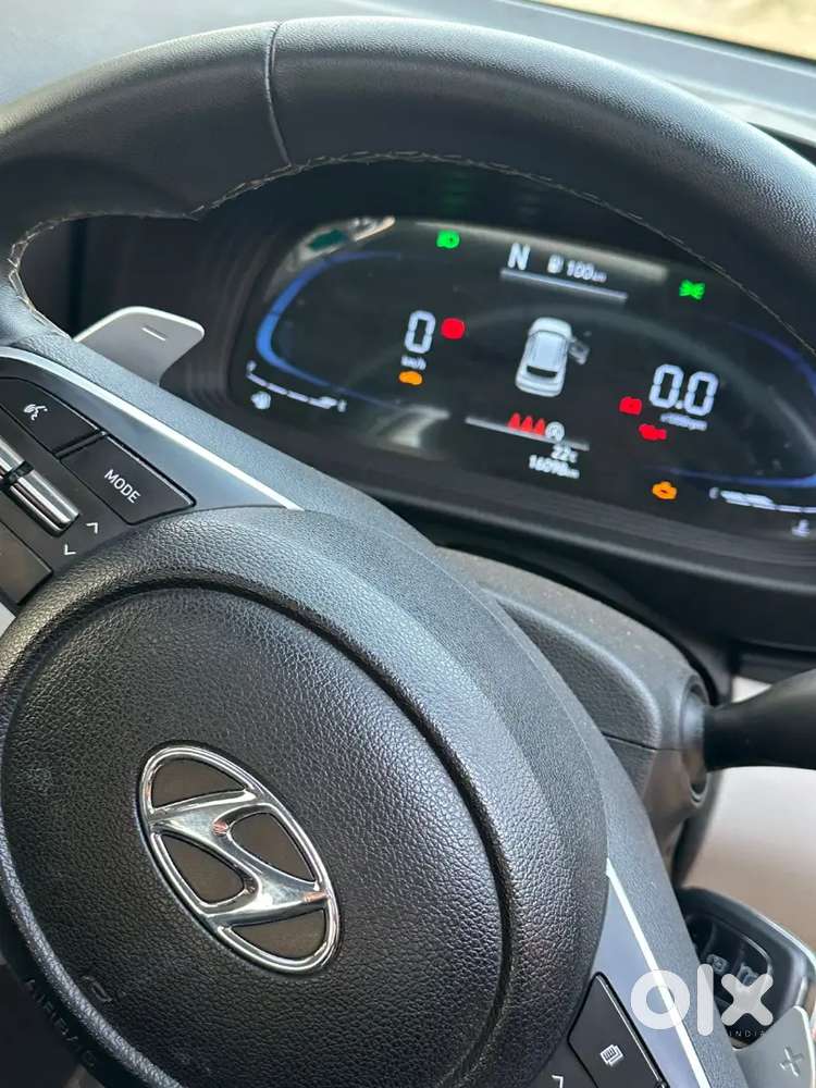 Hyundai Venue 2024 Petrol 20000 Km Driven