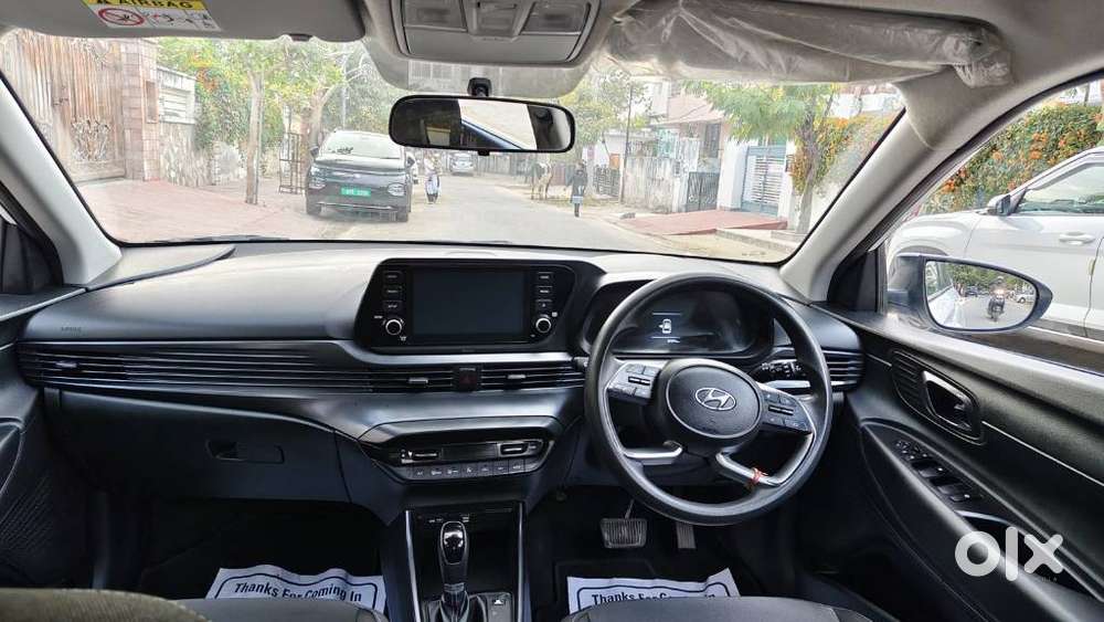 Hyundai I20 Sportz 1.2 Ivt Dual Tone, 2022, Cng & Hybrids