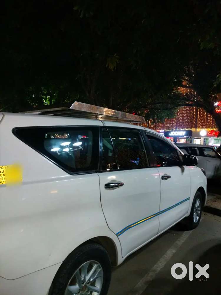 Toyota Innova 2017 Diesel 297000 Km Driven