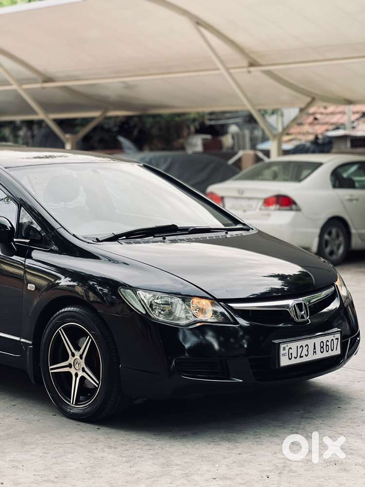 Honda Civis Crystal Black (showroom Service)