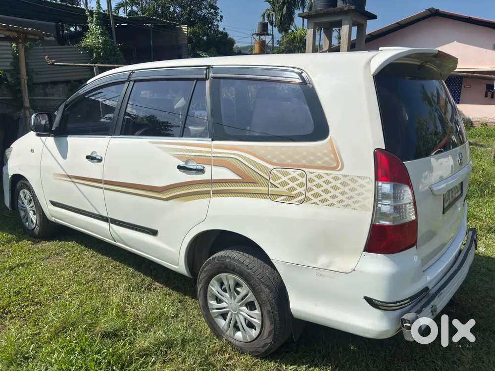 Toyota Innova 2015 Diesel 151000 Km Driven