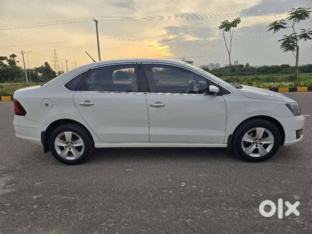 Skoda Rapid 1.6 Mpi Ambition, 2019, Petrol