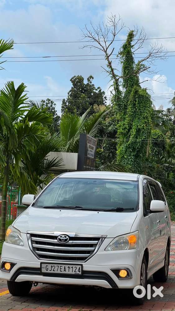 Toyota Innova Diesel 2015