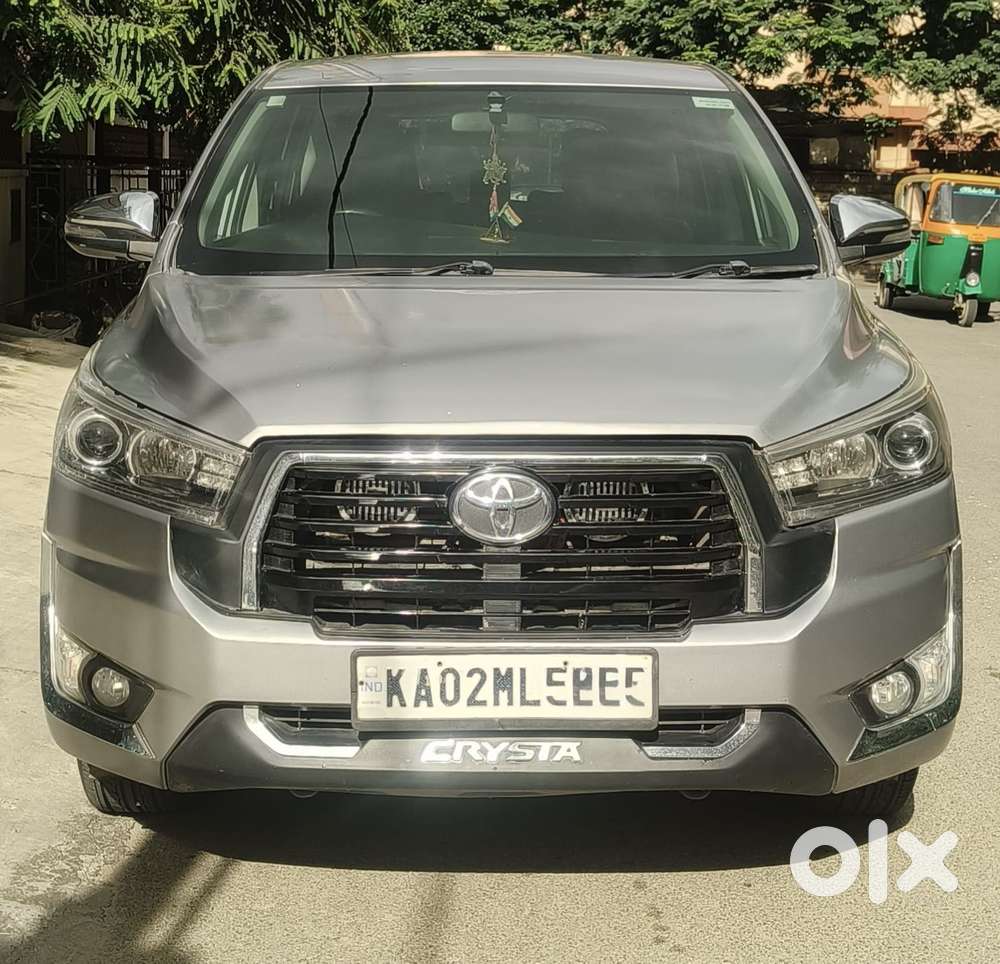 Toyota Innova Crysta 2.8 Zx At 7 Seater, 2016, Diesel