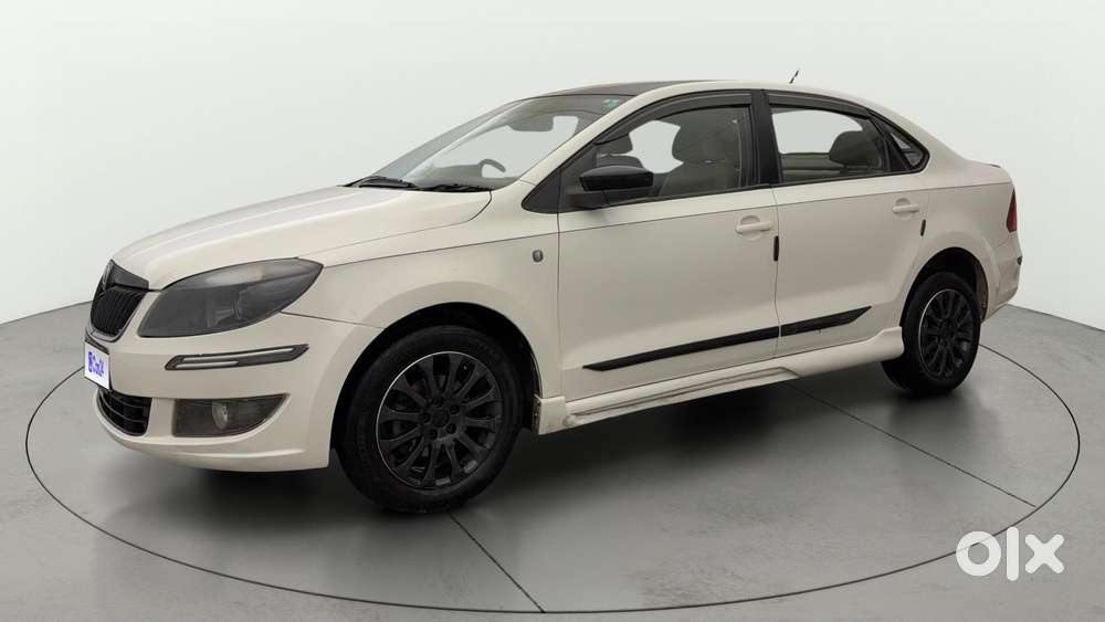 Skoda Rapid 1.6 Elegance Plus Mpi At, 2015, Petrol