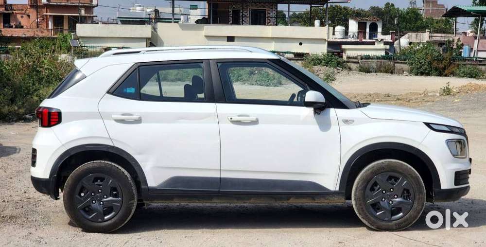 Hyundai Venue S Mt 1.2 Kappa, 2024, Petrol
