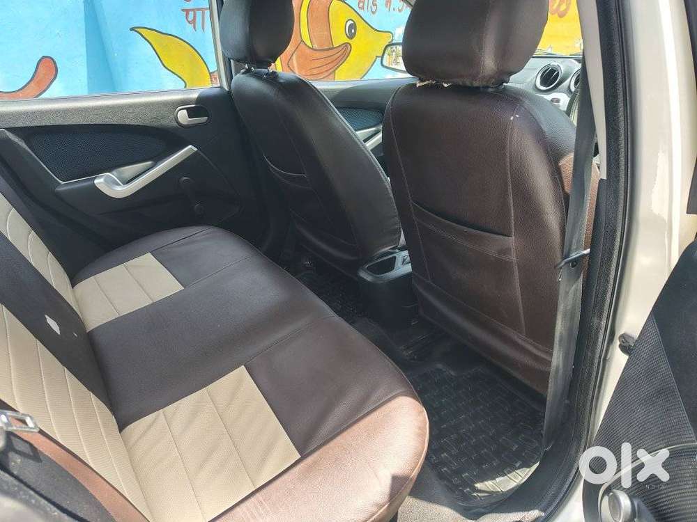 Ford Figo 2012-2015 Diesel Celebration Edition, 2015, Diesel