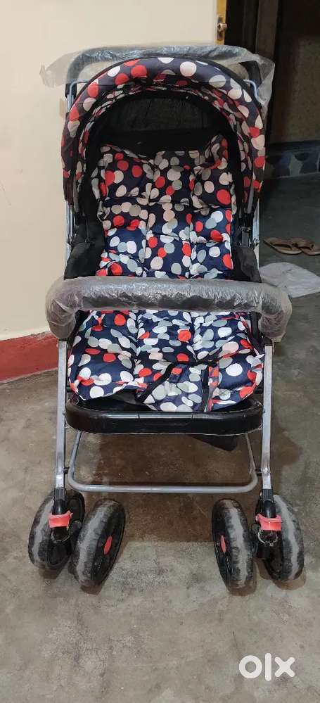 Kids Stroller it's new condition never use