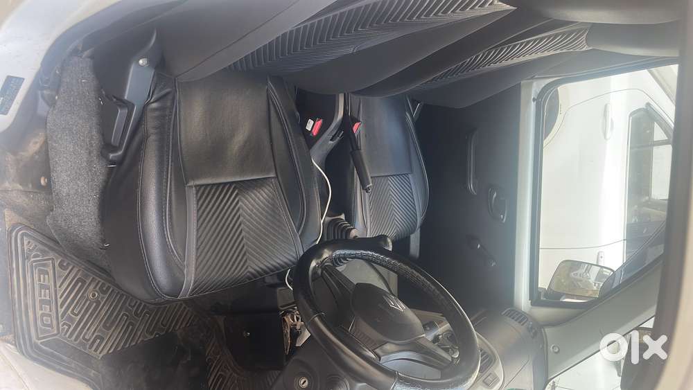 Maruti Suzuki Eeco 2025 Cng Fitted