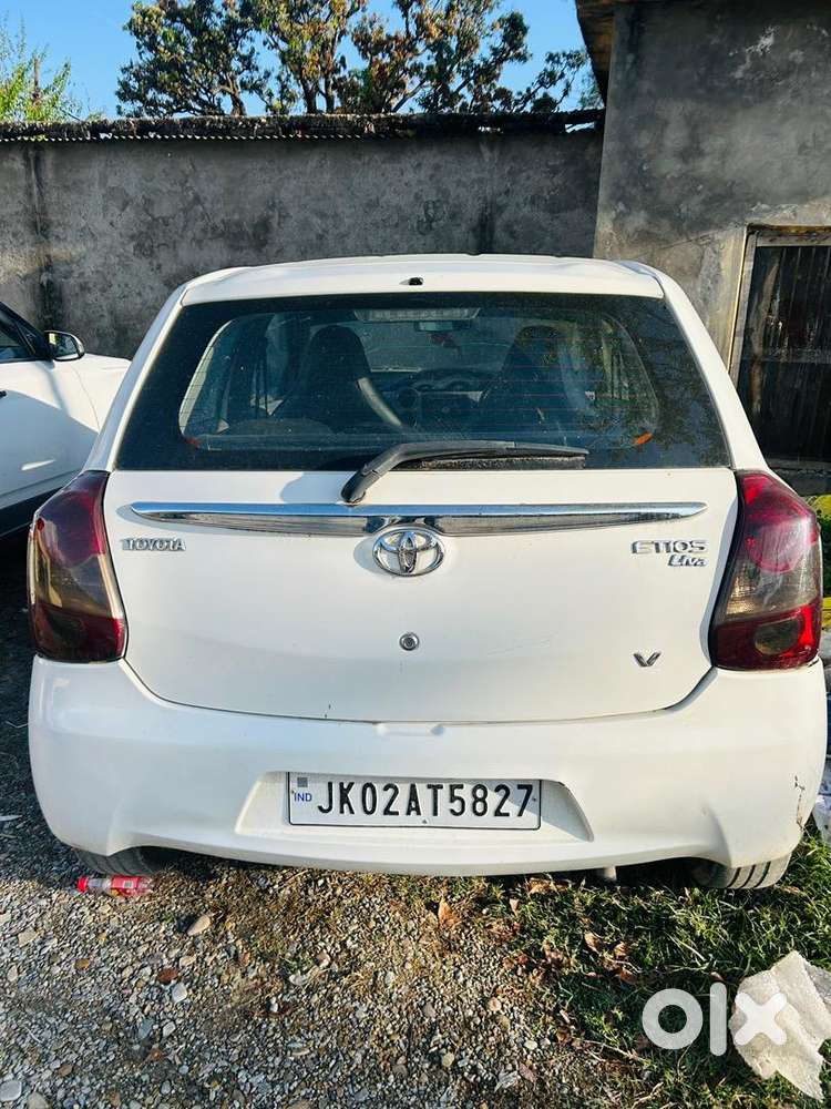 Toyota Etios Liva 2011 Petrol Well Maintained 2.engine Full Guarantee
