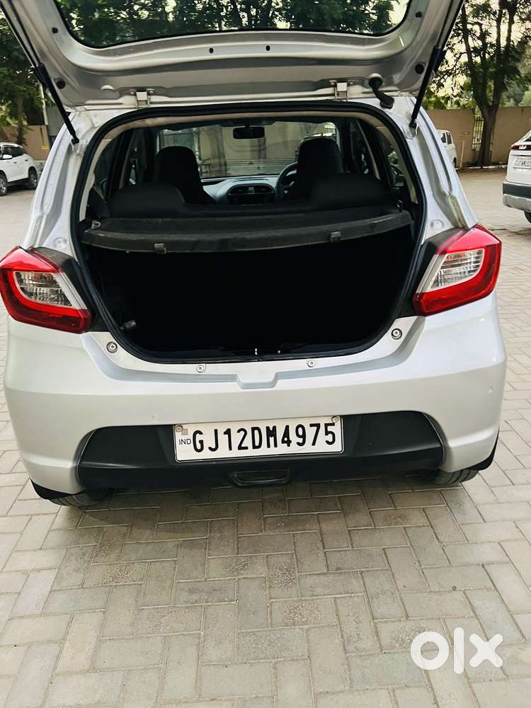 Tata Tiago 1.2 Revotron Xt (o), 2019, Petrol