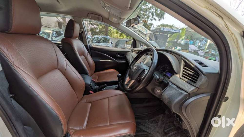 Toyota Innova Crysta [2020-ongoing] 2.7 Gx Mt 7 Str, 2023, Diesel