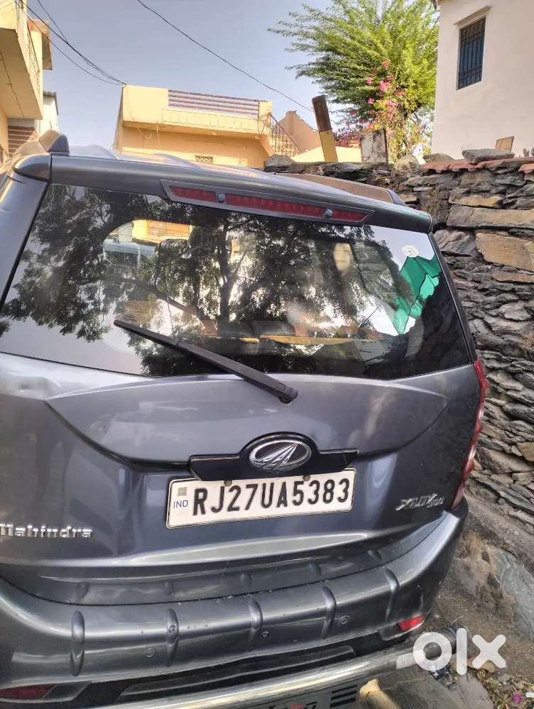Mahindra Xuv500 2012
