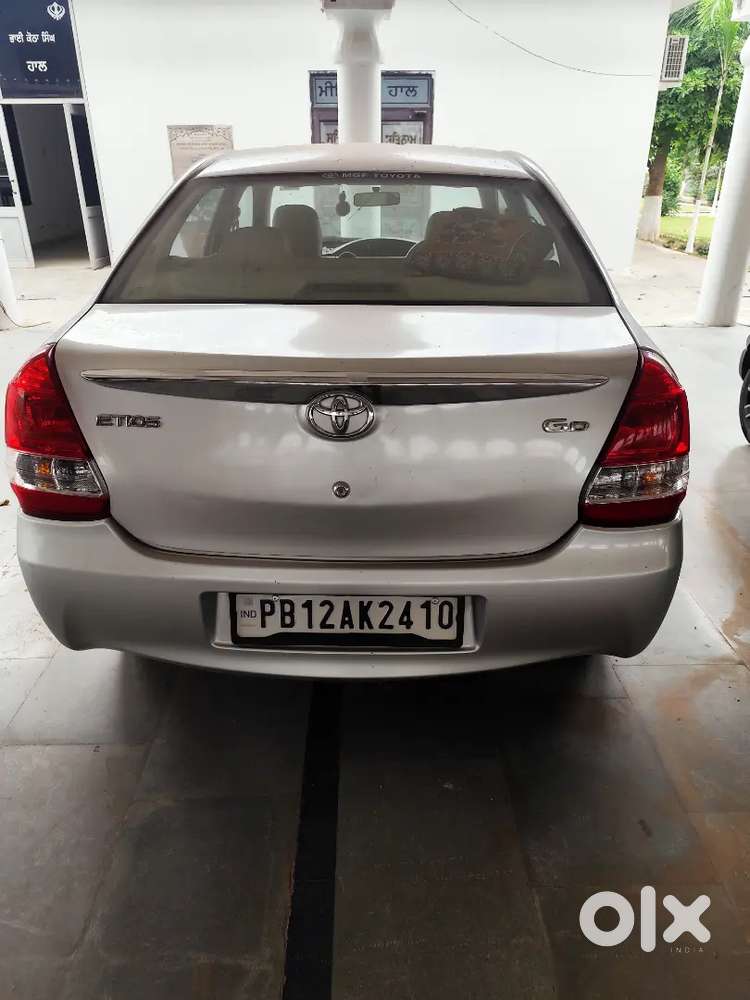 Toyota Etios 2014 Diesel 130000 Km Driven
